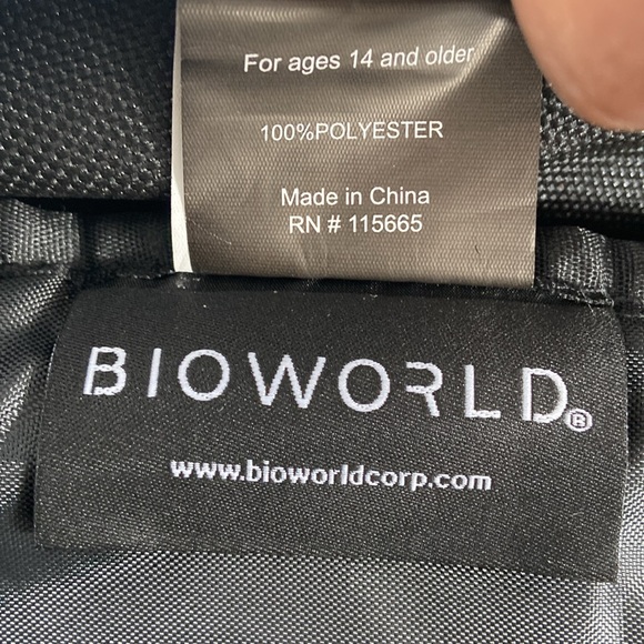 Rare Sony PlayStation PS5 PS4 Gamer Backpack Bioworld Bookbag - Picture 7 of 10